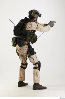 Photos Reece Bates Army Navy Seals Operator - Poses aiming…